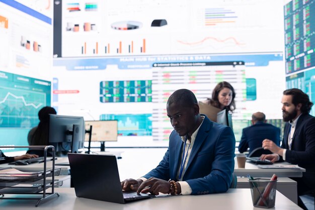 Optymalizacja struktury kapitału w nowo powstałych firmach: kluczowe aspekty prawne i finansowe