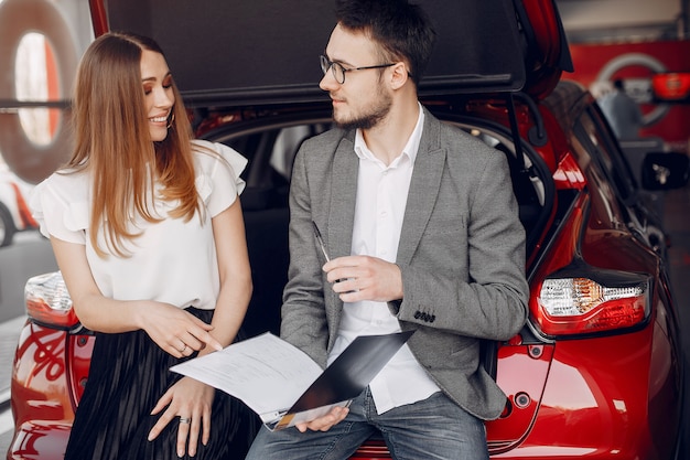 Jakie korzyści niesie ze sobą leasing abonamentowy dla użytkowników samochodów?
